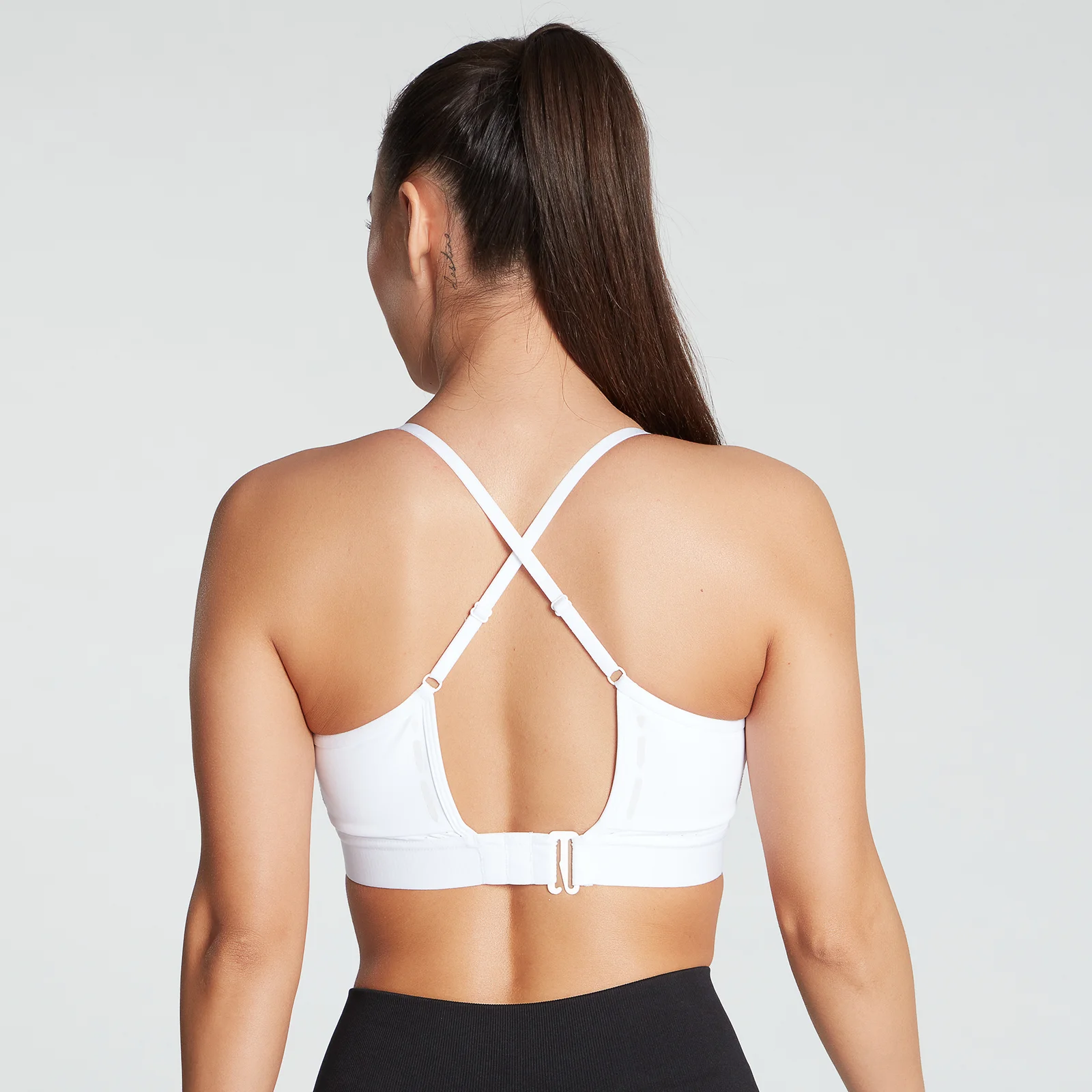 MP Women's Power Ultra Strappy Sports Bra- White - XXS Pilt 1
