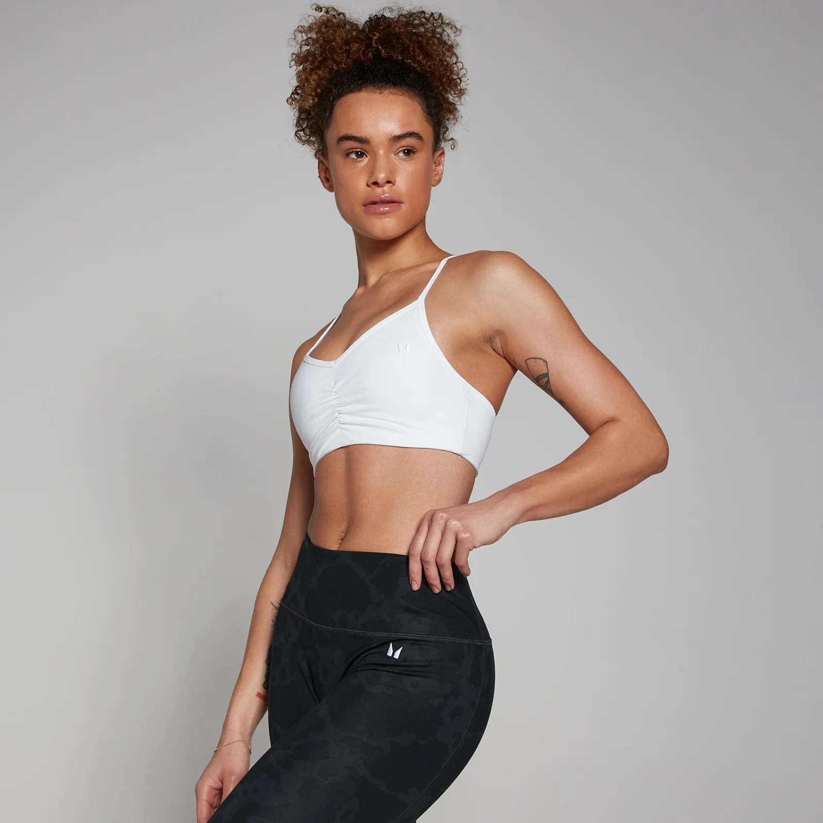 MP naiste Tempo abstraktne spordirinnahoidja - valge - XS Pilt 1