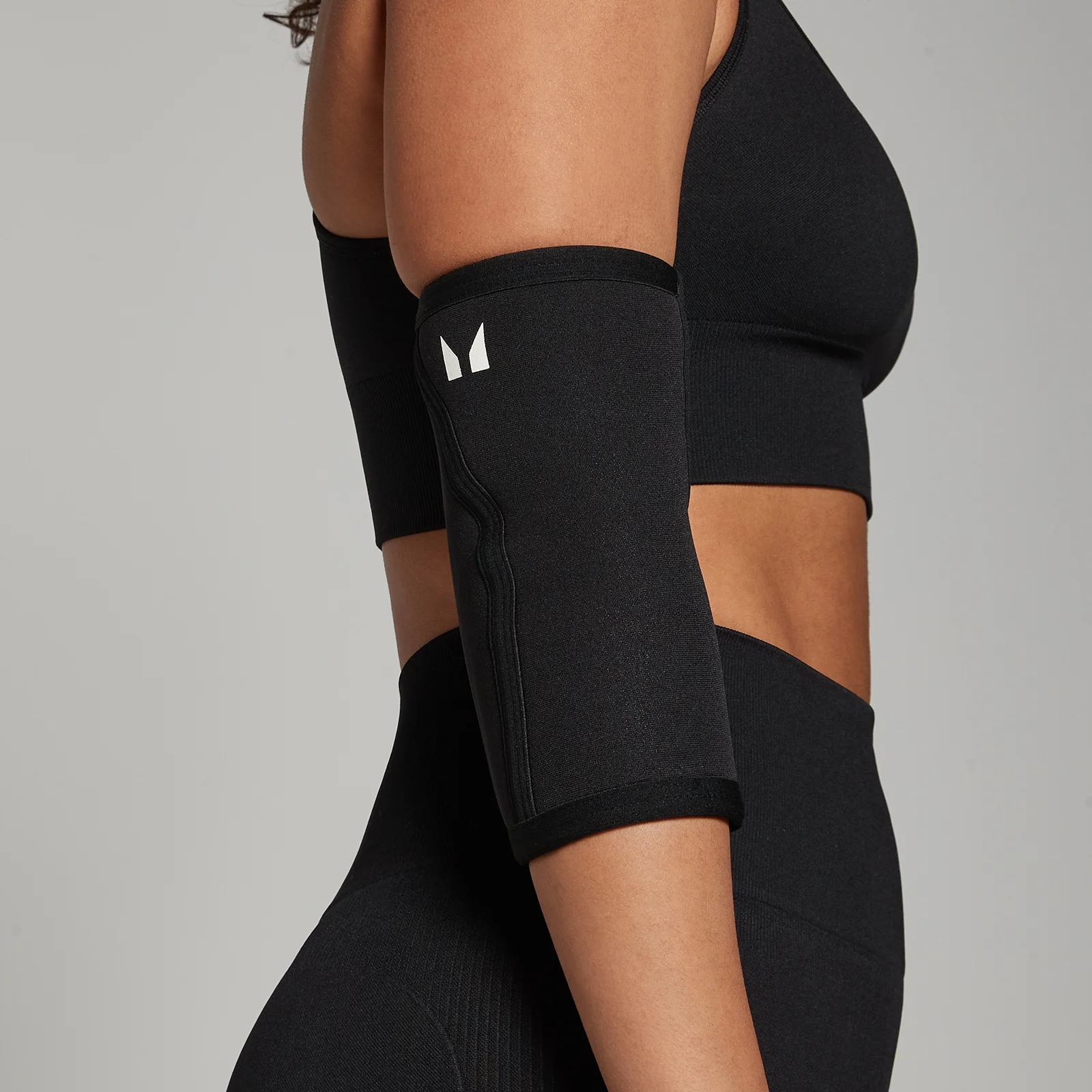 MP Unisex treeningu küünarnukimuhvide paar - must - XS Pilt 1