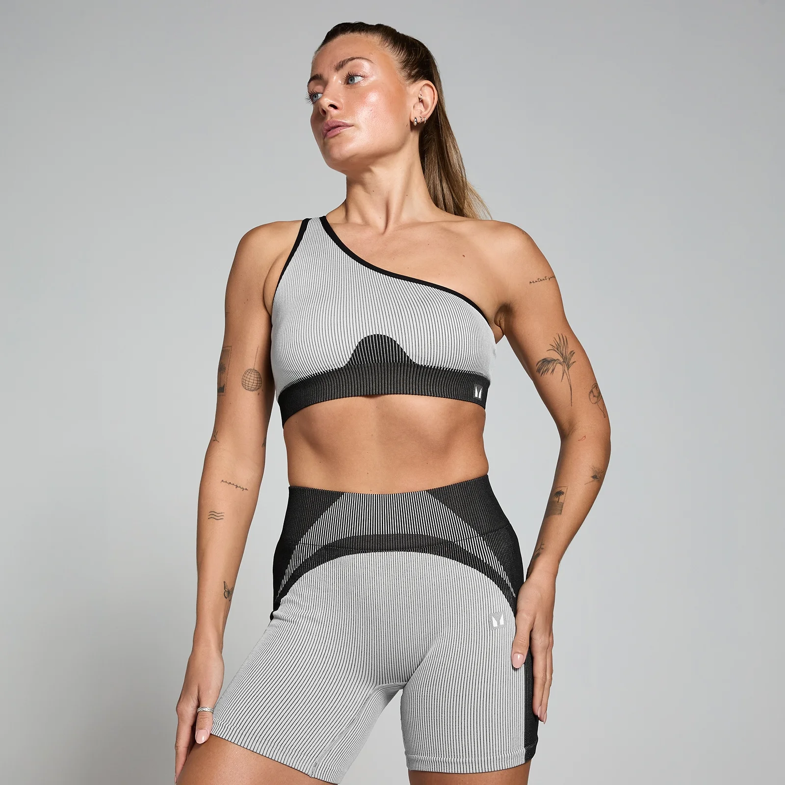 MP naiste Contrast soonikkangast õmblusteta rinnahoidja - must/hall - M Pilt 1