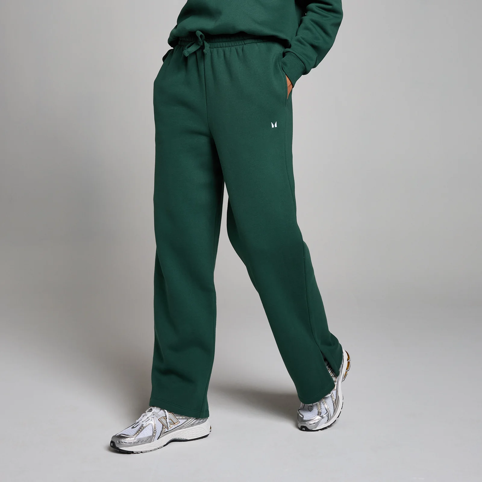 MP sarja Women's Basics sirge lõikega dressipüksid – rohelised - M Pilt 1