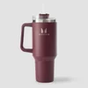 Myprotein metallist külgkäepidemega kõrrega pudel 1200ml - Tumesinine marjapunane