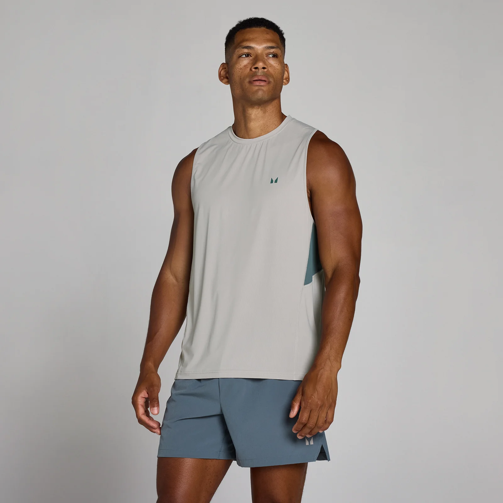 MP Men's Training Ultra Mesh Tank - Chalk Grey - XS Pilt 1